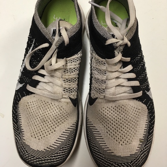 Nike’s - Picture 2 of 4